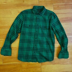 Banana Republic Green Flannel organic Cotton